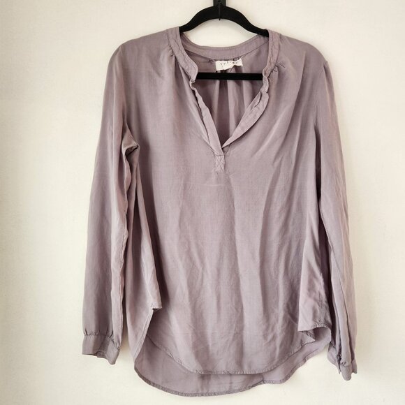Velvet by Graham & Spencer Tops - Velvet Graham & Spencer Lightweight Grey Popover Blouse Top Shirt Women's M